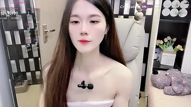 Yueyue-MM 即時 XXX 聊天