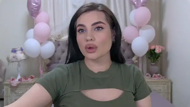 AdrianaTorres Chat XXX in diretta