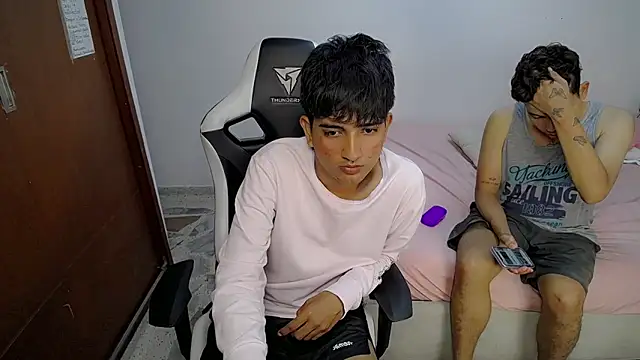 Maxwell_boys webkamerás műsora