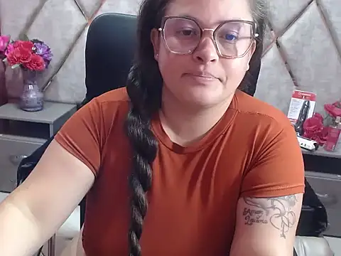 Sembang XXX Secara Langsung Sarah_Boobs_