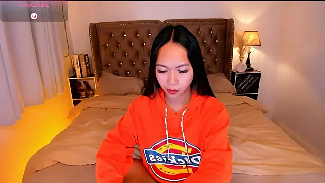 Chat +18 de Lady_Riley ao vivo