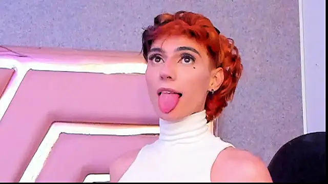 Онлайн чат XXX KylieMonnett