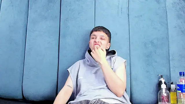 Megan_Thompson_: онлайн-секс-чат