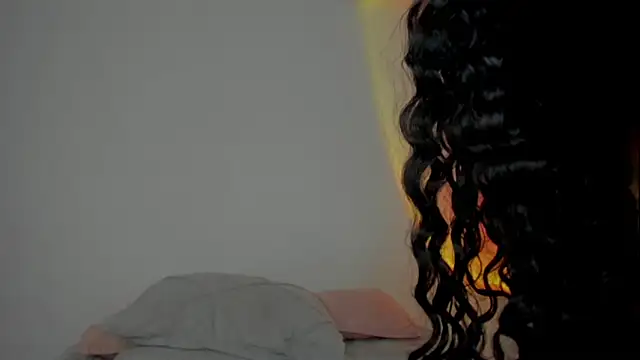 XXX chat uživo modela Dephne__