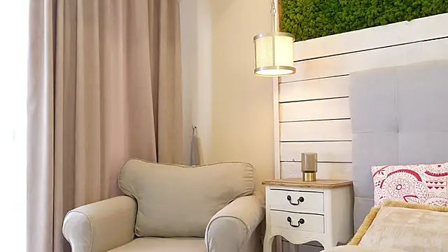 XXX chat uživo modela IsabellaMysty