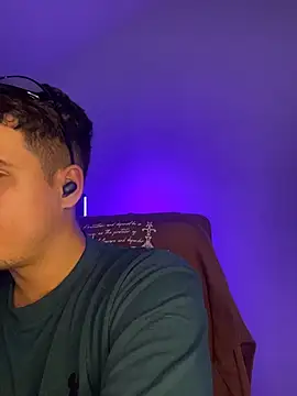 BjornSteelのウェブカメラショー