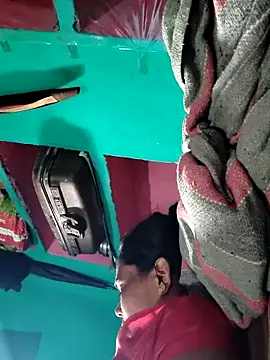 Pooja750's Webcam Show