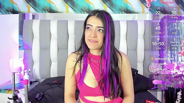 Chat +18 de IsaDiiaz ao vivo