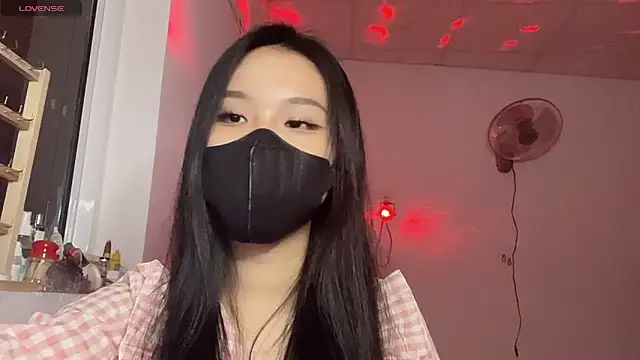 Živý XXX chat Tieu-May