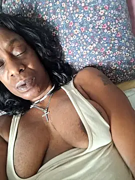 Show modela Ebony-SultryX na web-kameri