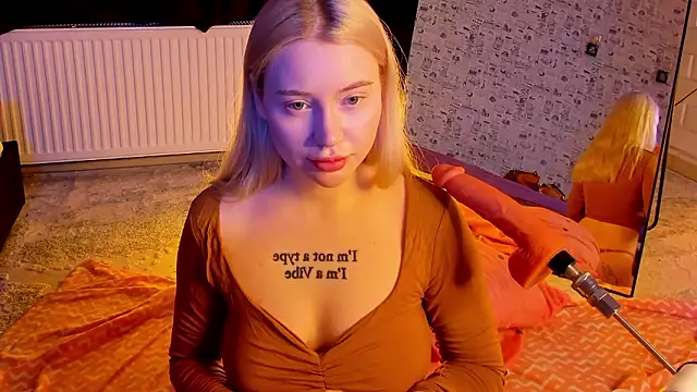 Lillie_Berry লাইভ XXX চ্যাট