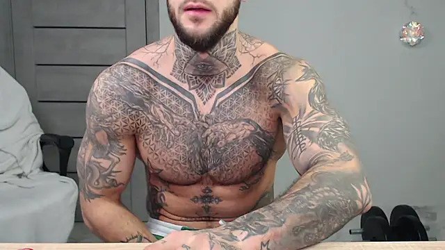 maxi_foxxx Adlı Modelin Canlı XXX Sohbeti