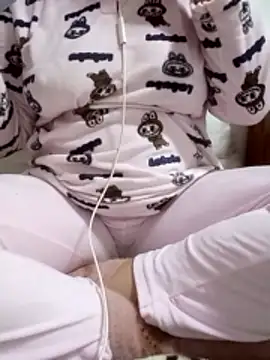 Bombamom 现场XXX聊天