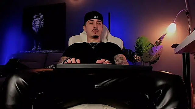 uptomatty Live XXX-Chat