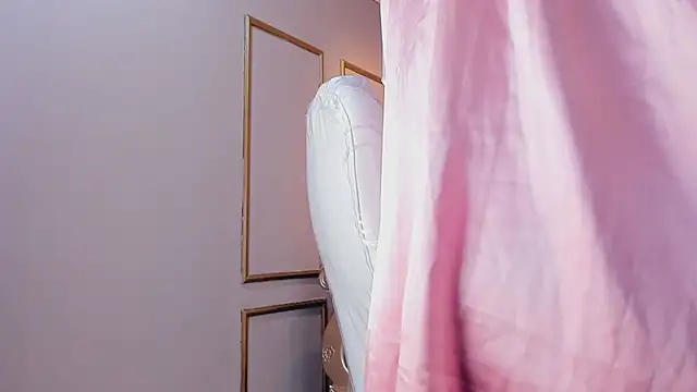 PerlaPreciosaのライブXXXチャット