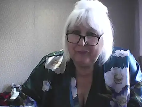 Alexia64231's Webcam Show