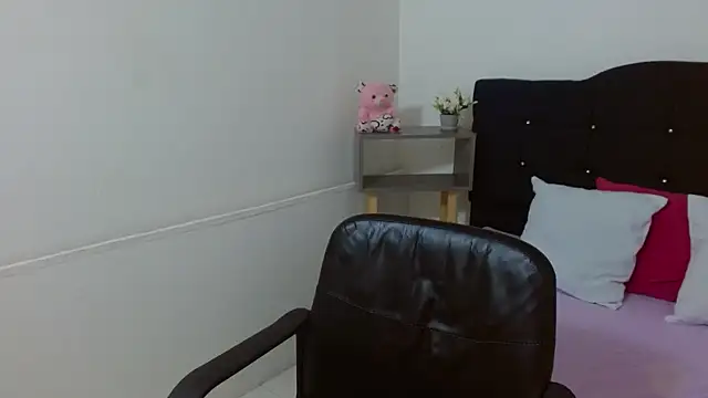 Mona_Mistic Live XXX Chat