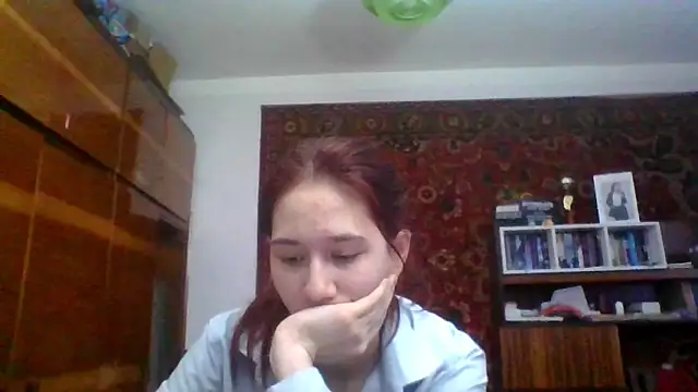 NickiKisinger Live XXX-chat