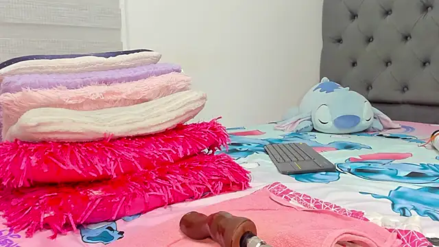 Chatroom XXX en direct de Elizabeth_18_