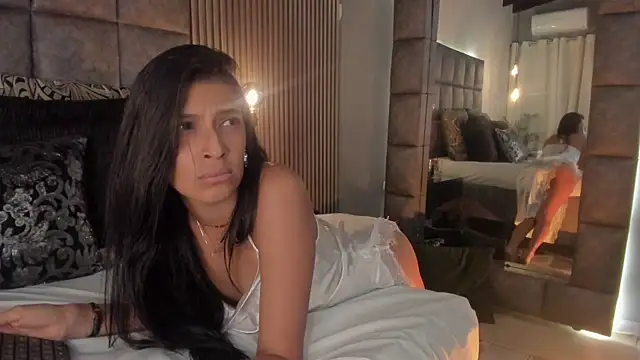 BrigitteVons 现场XXX聊天