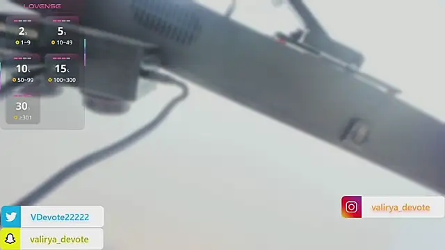 Chat XXX ao vivo de valirya_devote