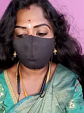 tamilammukuttyy Webcam Show