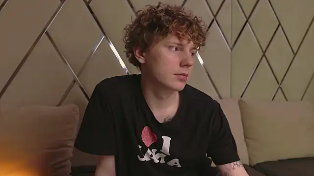 Онлайн чат XXX Mickey_Hawk