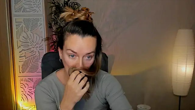 RebeccaMartinez: онлайн-секс-чат