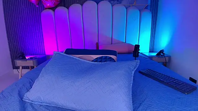 Chat +18 de abbyrouss_ ao vivo