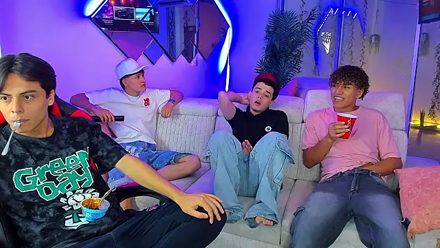 HouseofwarriosのライブXXXチャット