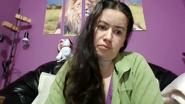 gldsquirt23 Show Webcam