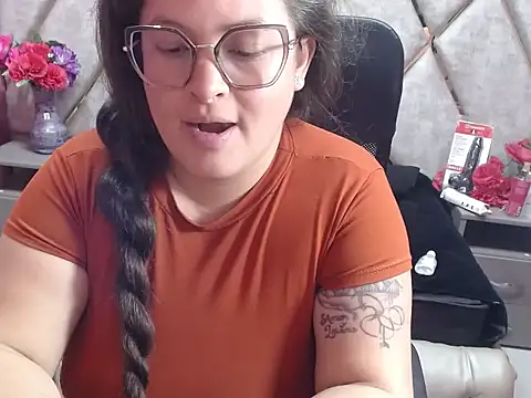 Sarah_Boobs_ Chat XXX in diretta