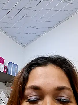 Dirty-Mature35 Chat XXX in diretta