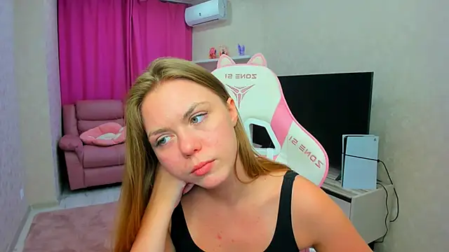 Czat XXX na żywo – Strawberrye