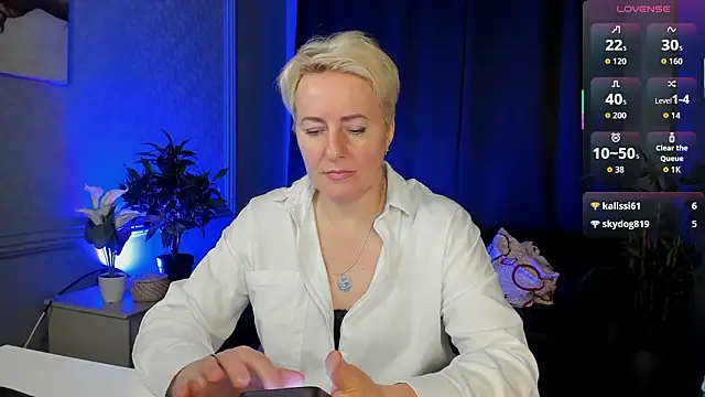 Nika_Smit élő XXX-chatje