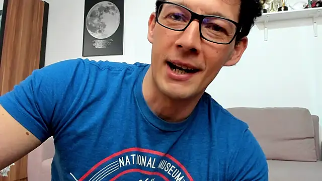 BrutusK08 现场XXX聊天