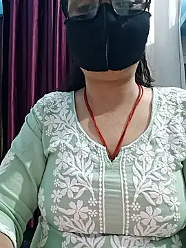 Aishwaryaa_69 – Live XXX-chat