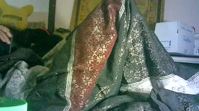 ON3YOULLN3VER_FIR3 Adlı Modelin Canlı XXX Sohbeti