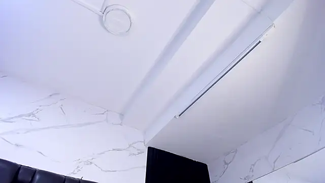 AuroraBon's Live XXX Chat