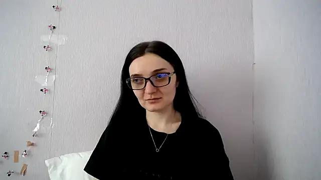 Shiny_gine live XXX chat