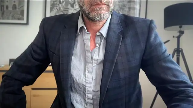 mecchaude Adlı Modelin Canlı XXX Sohbeti