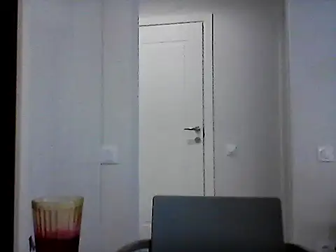 MorivaneのライブXXXチャット