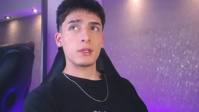 MateoMitchell 现场XXX聊天