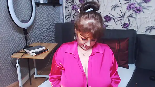 cutewoman67 Live XXX-Chat