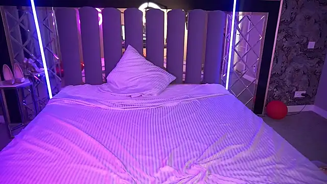 XXX chat uživo modela Snow_WhiteeeX