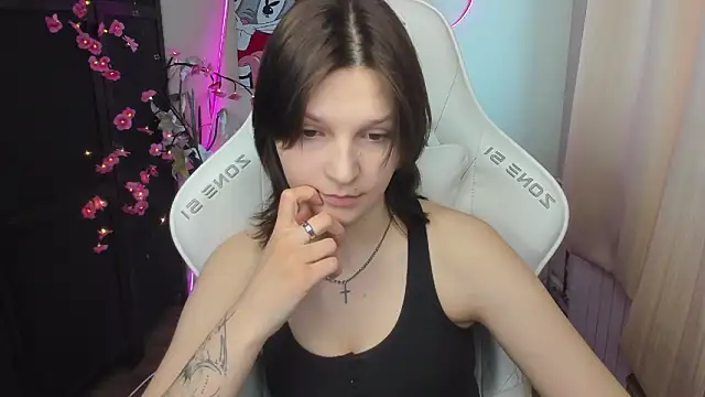 دردشة AudreyyKim الجنسية المباشرة