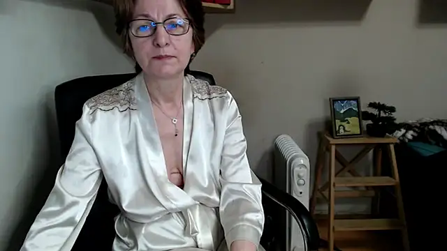 katemodel: απευθείας συνομιλία ΧΧΧ