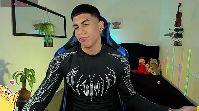 Damian_latinxxx 网络视讯表演