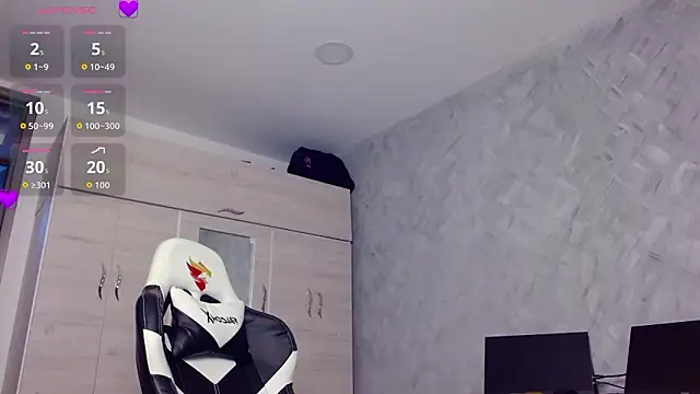 Roxxi_2110のライブXXXチャット