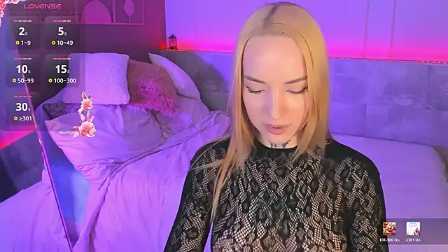 MarquiseMusen Live XXX chat